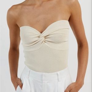 Annika twist top 6826